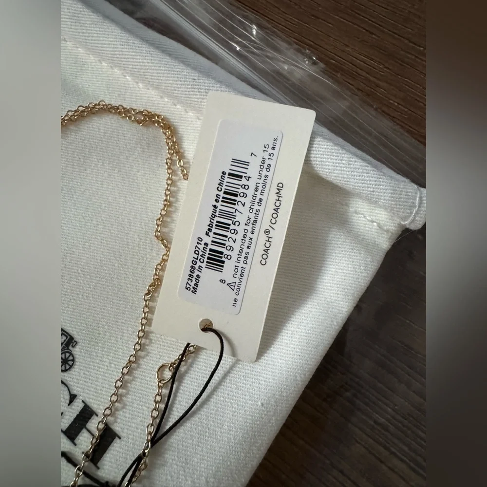 COACH-NWT Gold Tone Dainty Heart Pendant & Chain - Picture 7 of 10